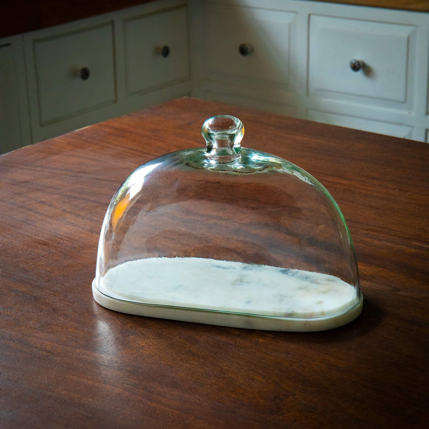 Snowy Pearls Oval Cake Dome with Platter