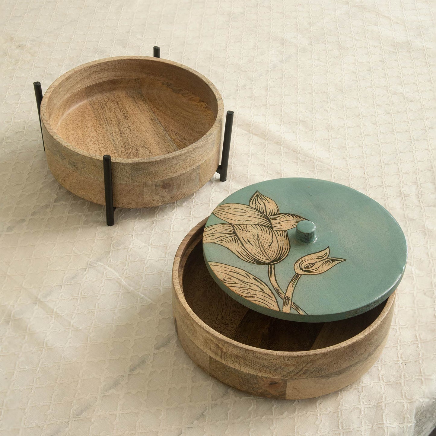 Delicate Petals 2-tier Flat Bread/Tortilla/Roti Box